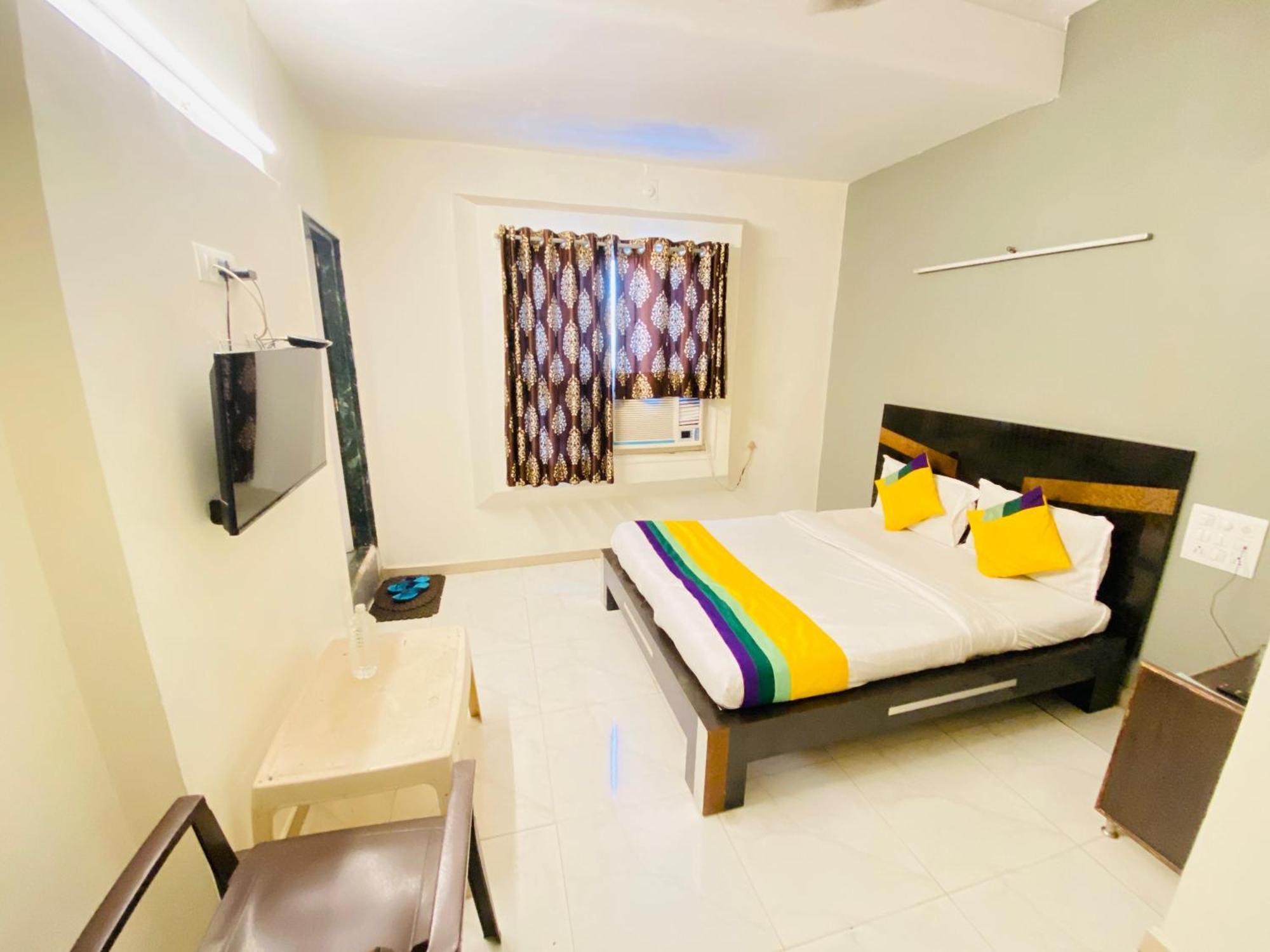 Hotel Aakash Navrangpura Ahmadábád Kültér fotó