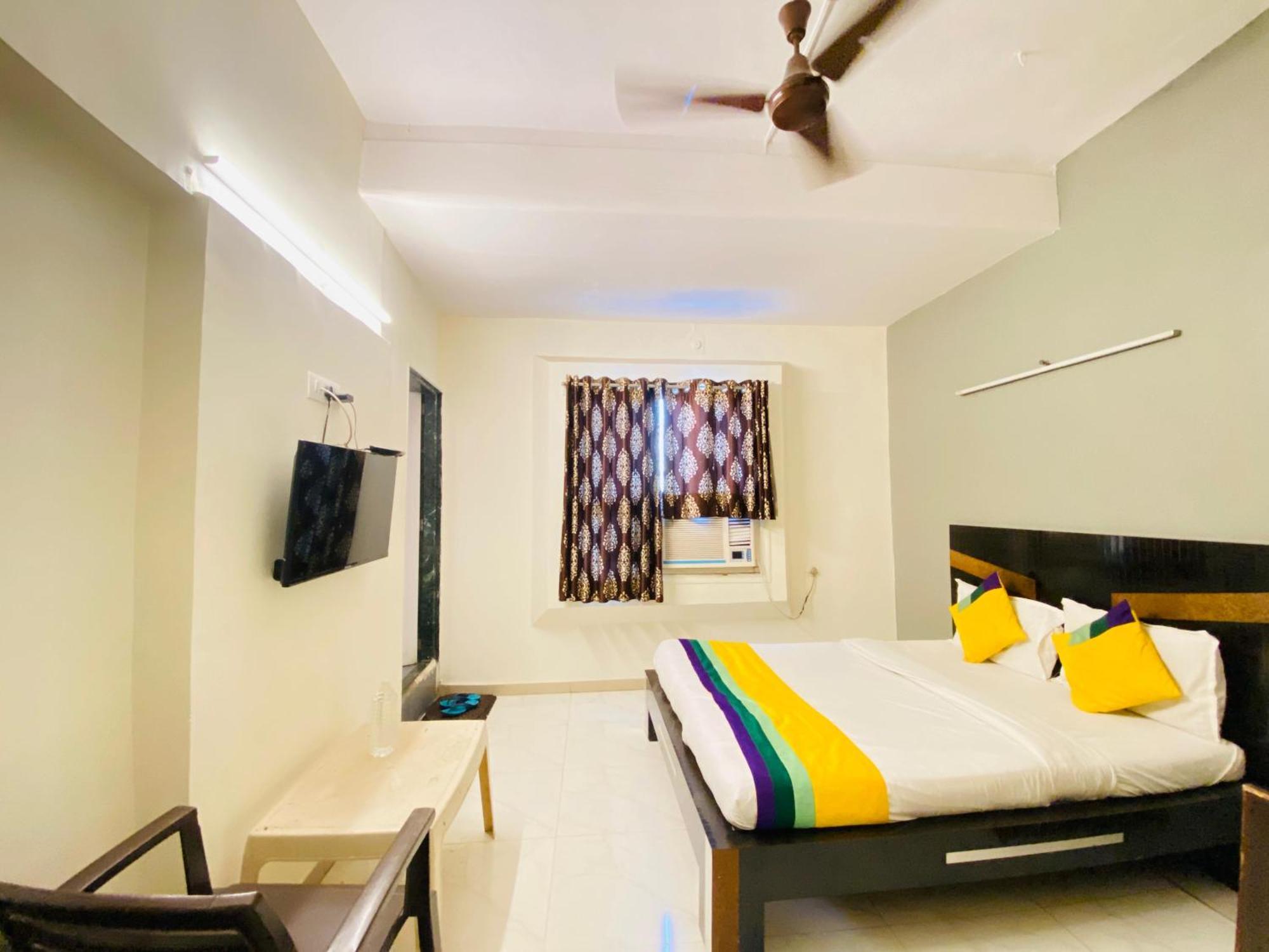 Hotel Aakash Navrangpura Ahmadábád Kültér fotó